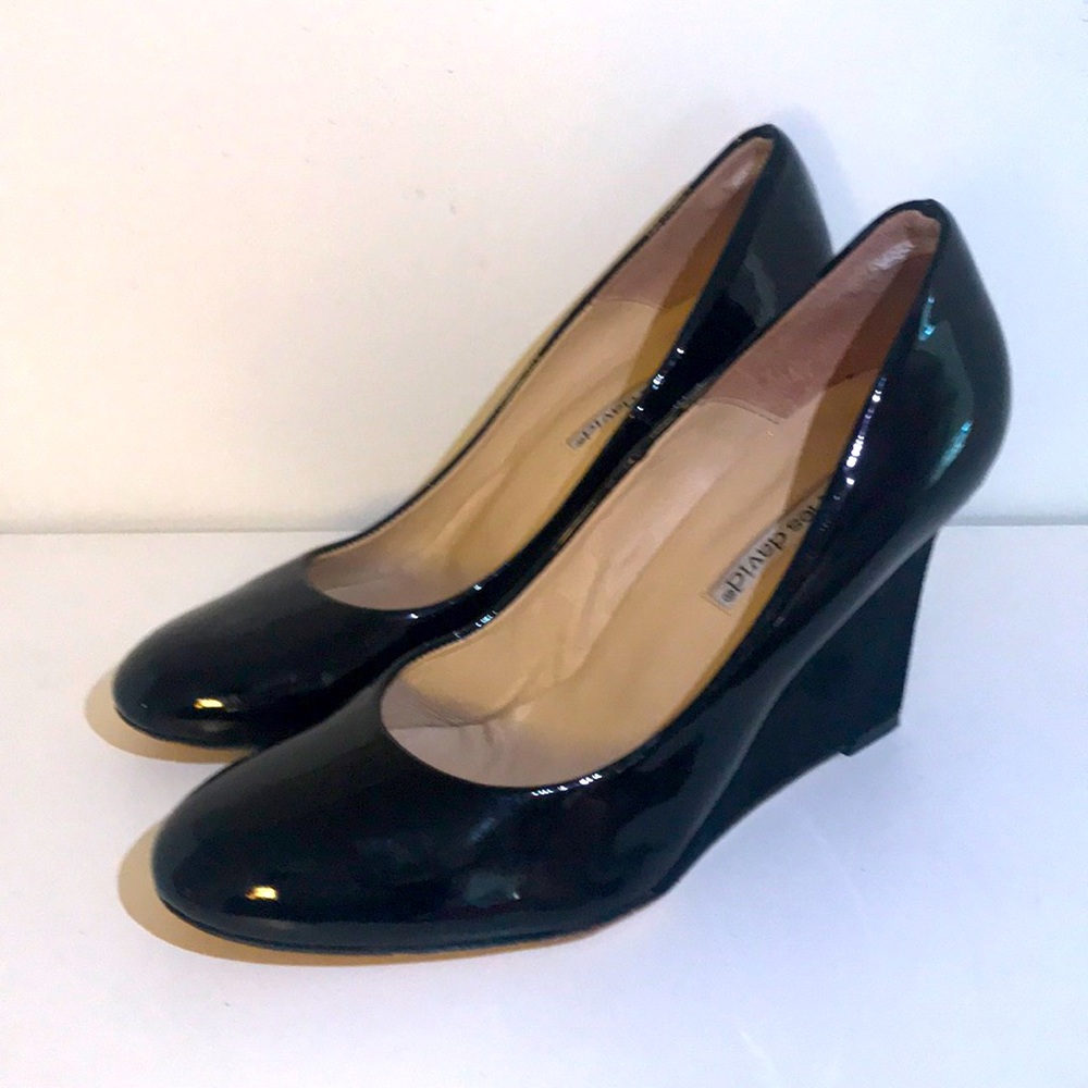 Charles David black patent leather & swayed wedge